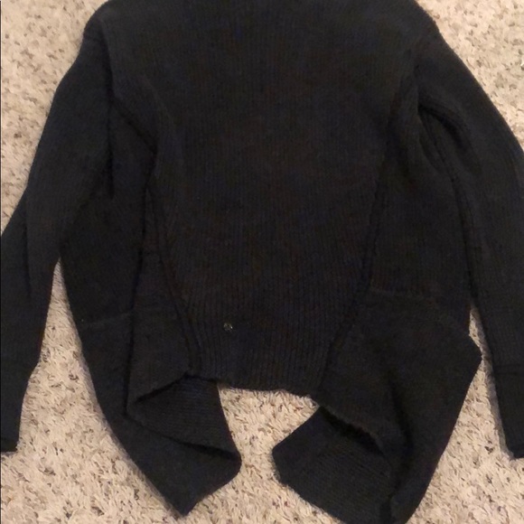 Lululemon cardigan - Picture 5 of 7